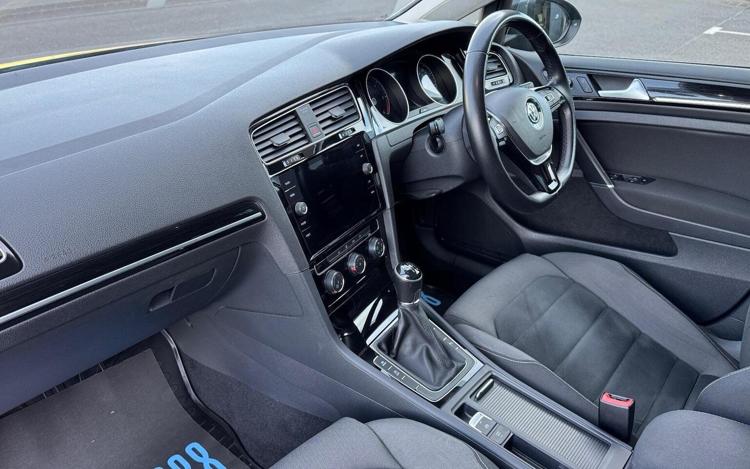 Used Volkswagen Golf 2018 for sale - 76618732: Photo 30