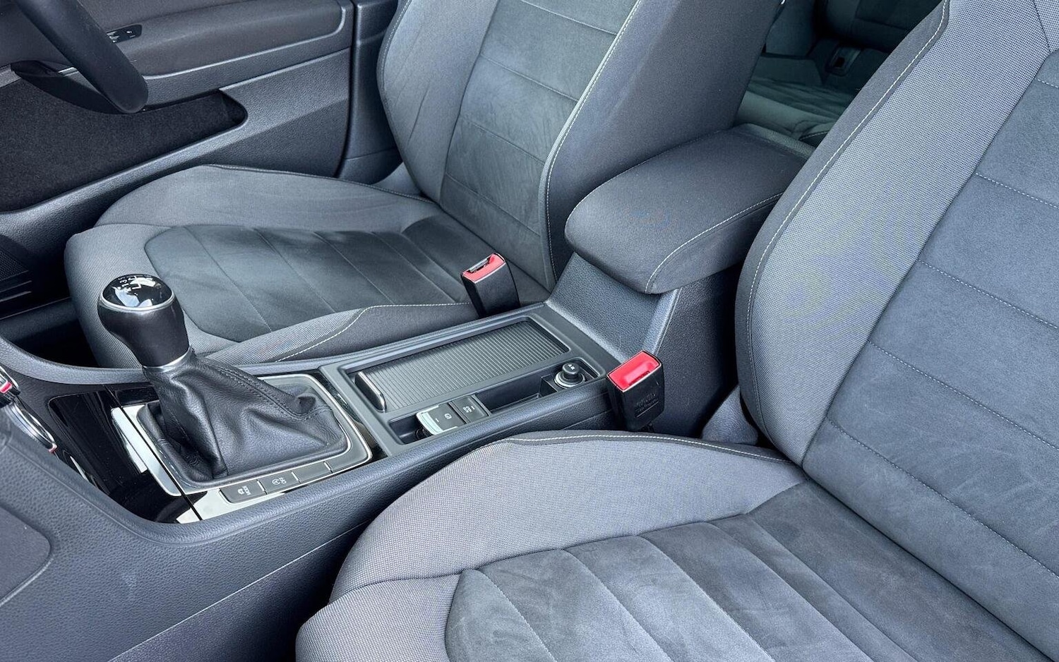 Used Volkswagen Golf 2018 for sale - 76618732: Photo 32