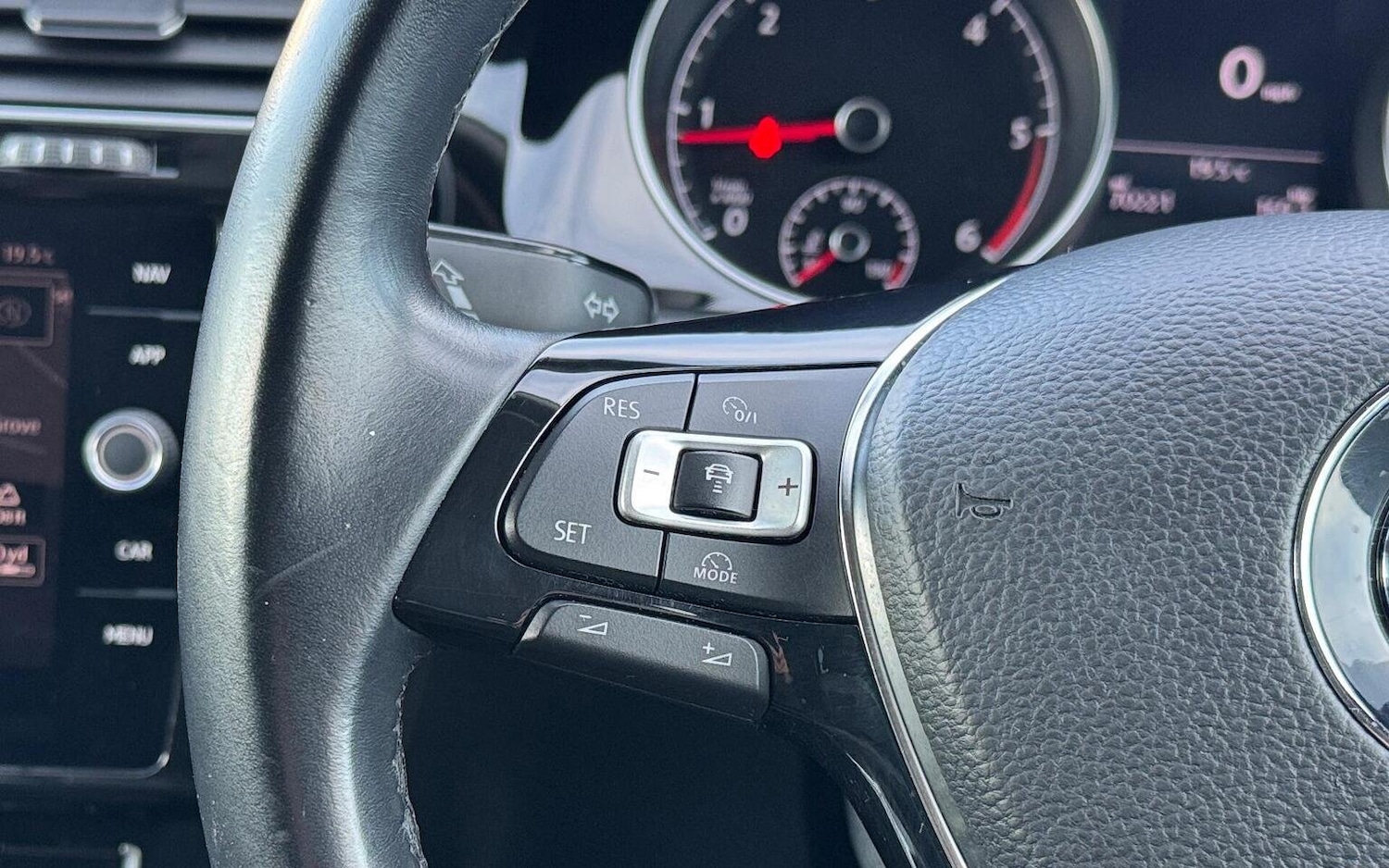 Used Volkswagen Golf 2018 for sale - 76618732: Photo 35