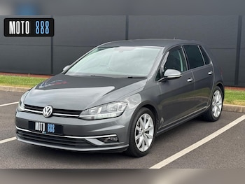 Used Volkswagen Golf 2018 for sale - 76618732: Photo