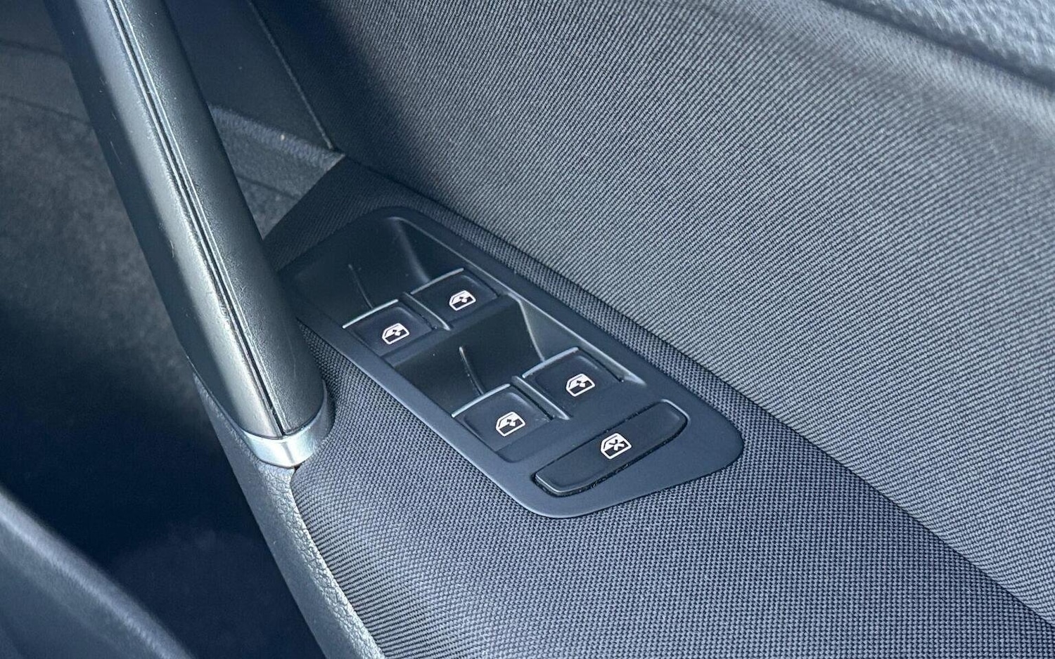 Used Volkswagen Golf 2018 for sale - 76618732: Photo 40