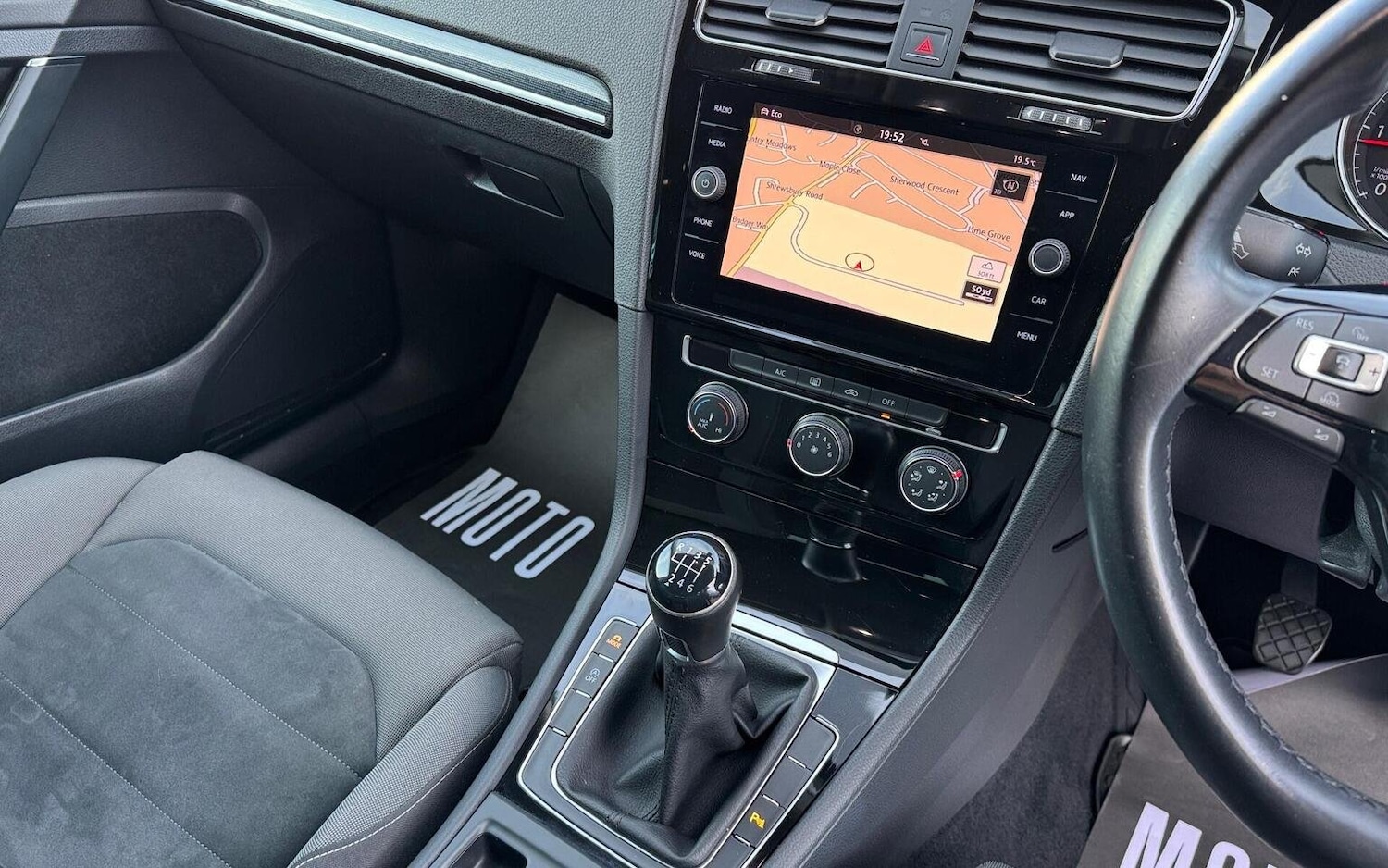 Used Volkswagen Golf 2018 for sale - 76618732: Photo 41