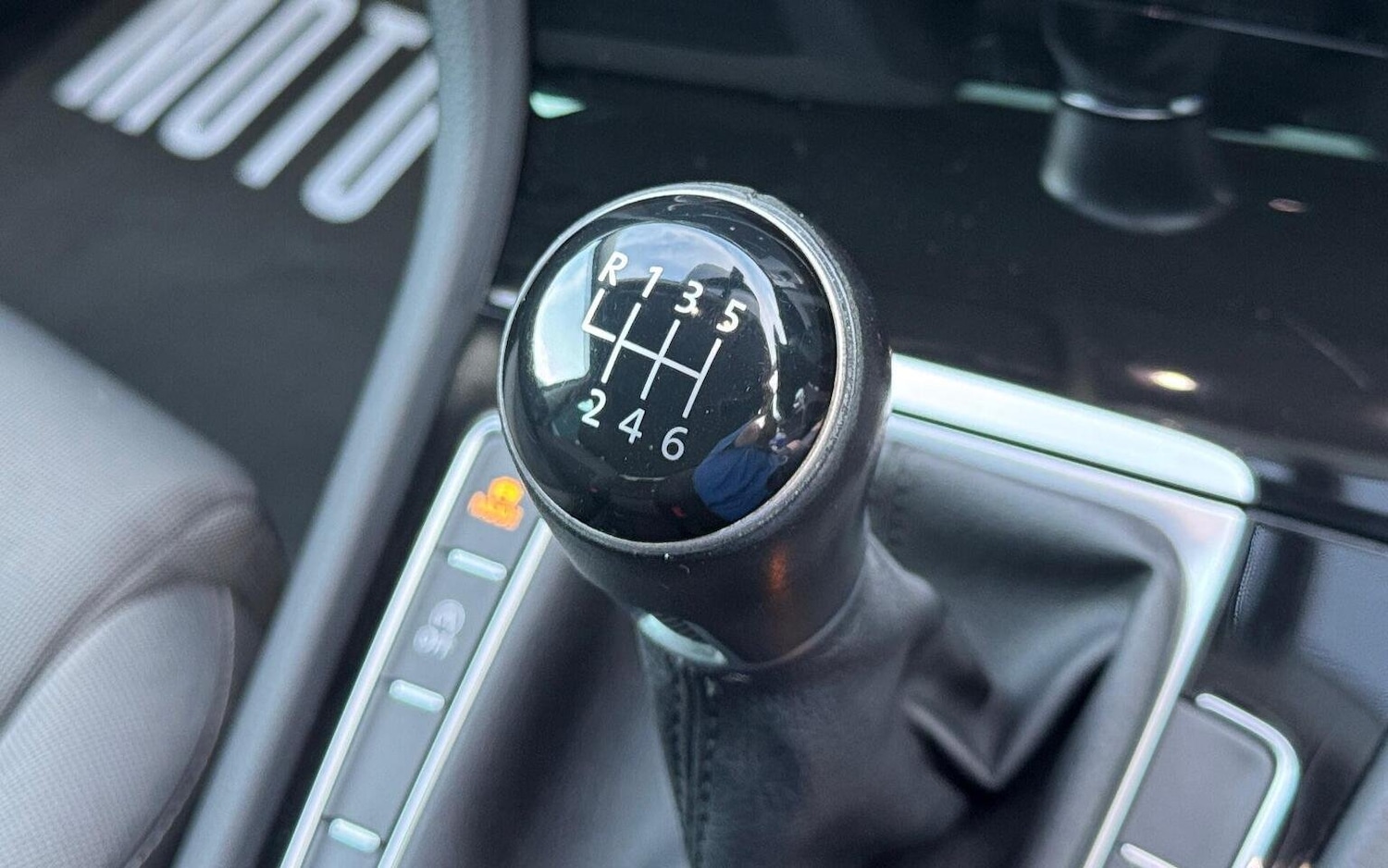 Used Volkswagen Golf 2018 for sale - 76618732: Photo 50