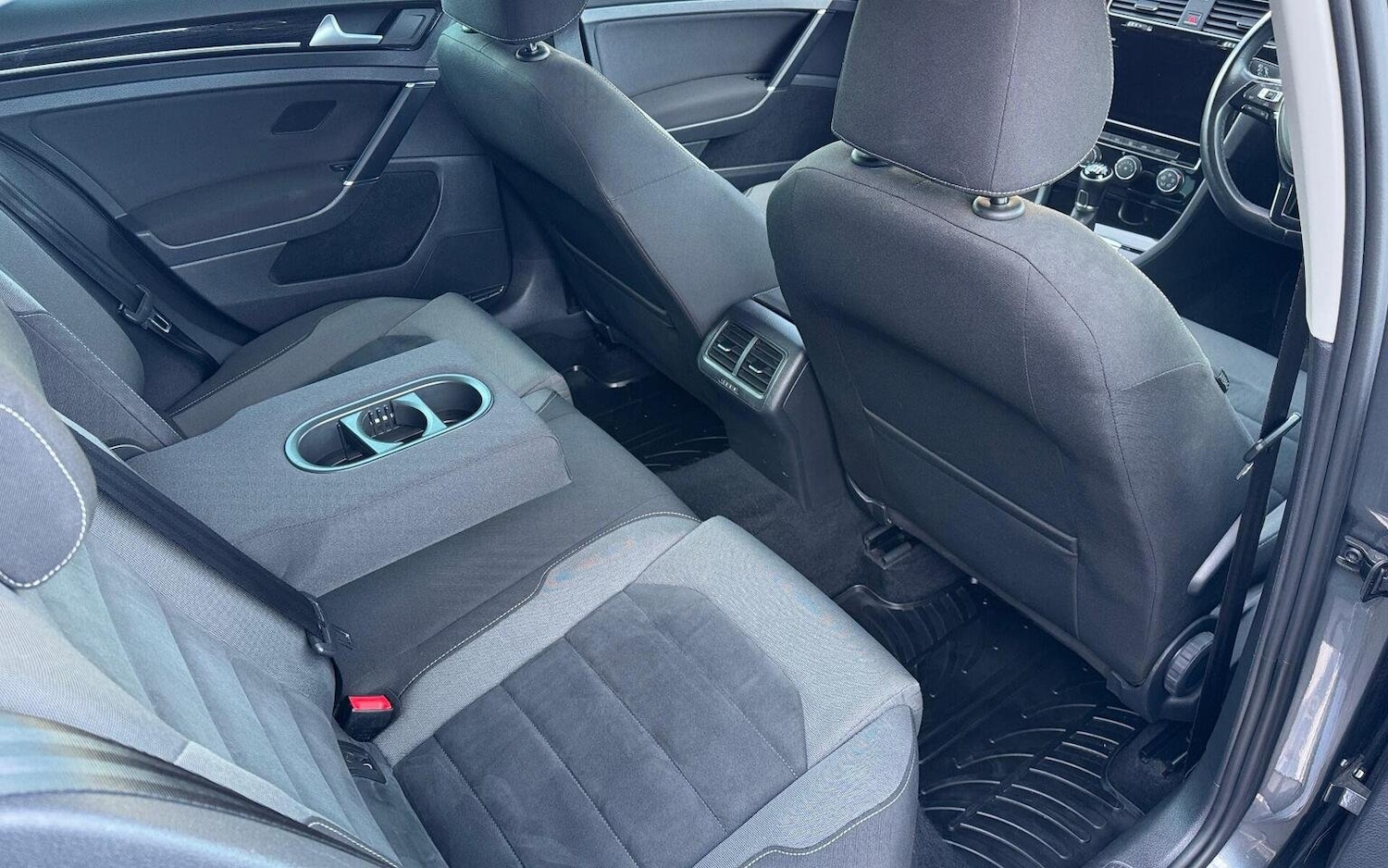 Used Volkswagen Golf 2018 for sale - 76618732: Photo 53