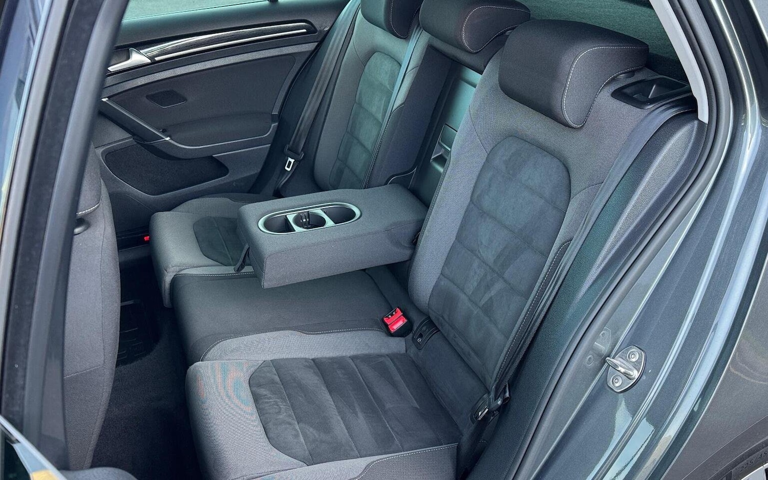 Used Volkswagen Golf 2018 for sale - 76618732: Photo 56