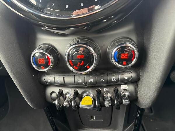 Used MINI Hatch 2022 for sale - 76249736: Photo 12