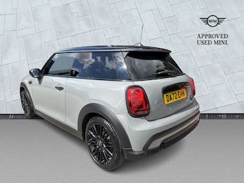Used MINI Hatch 2022 for sale - 79391936: Photo