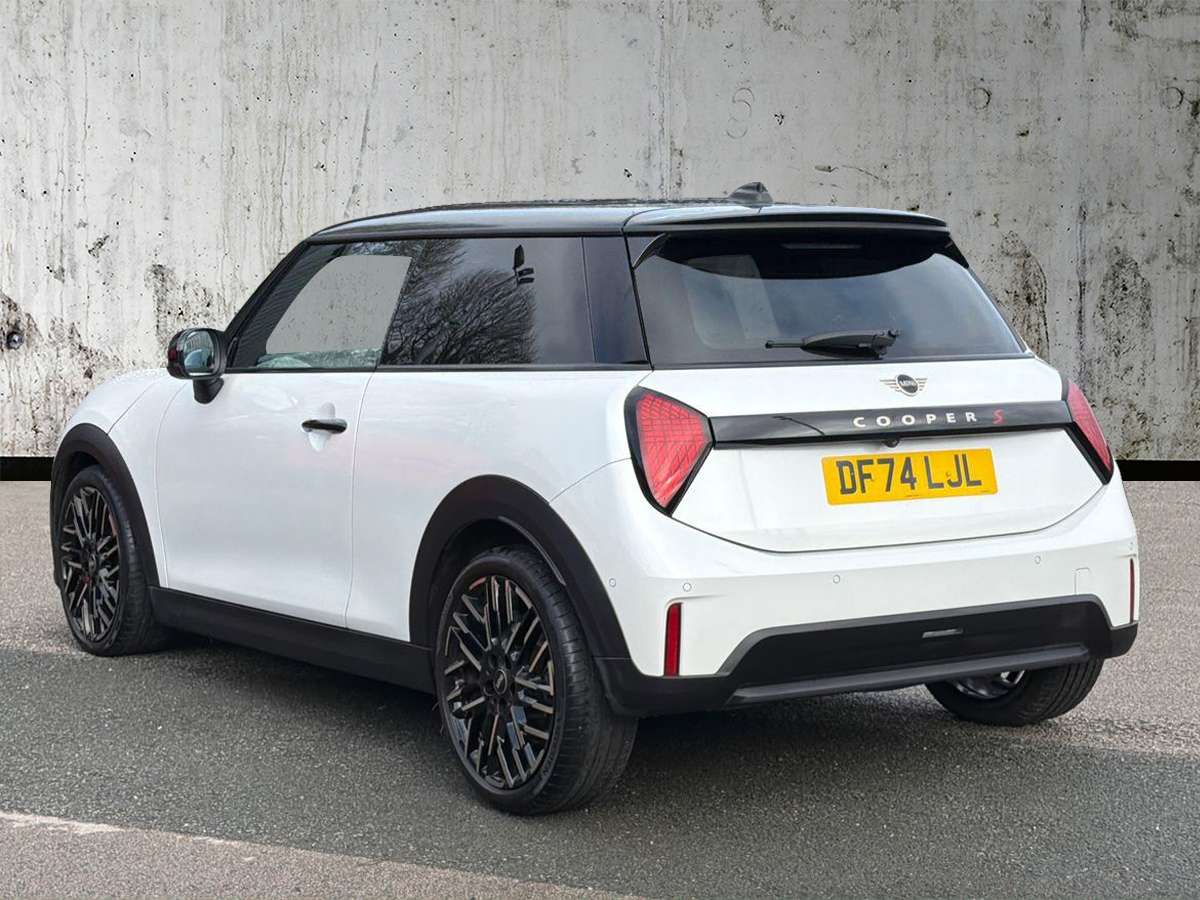 Used MINI Cooper 2024 for sale - 78106391: Photo 2