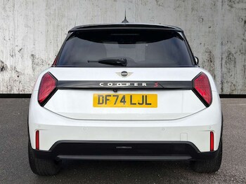 Used MINI Cooper 2024 for sale - 78106391: Photo