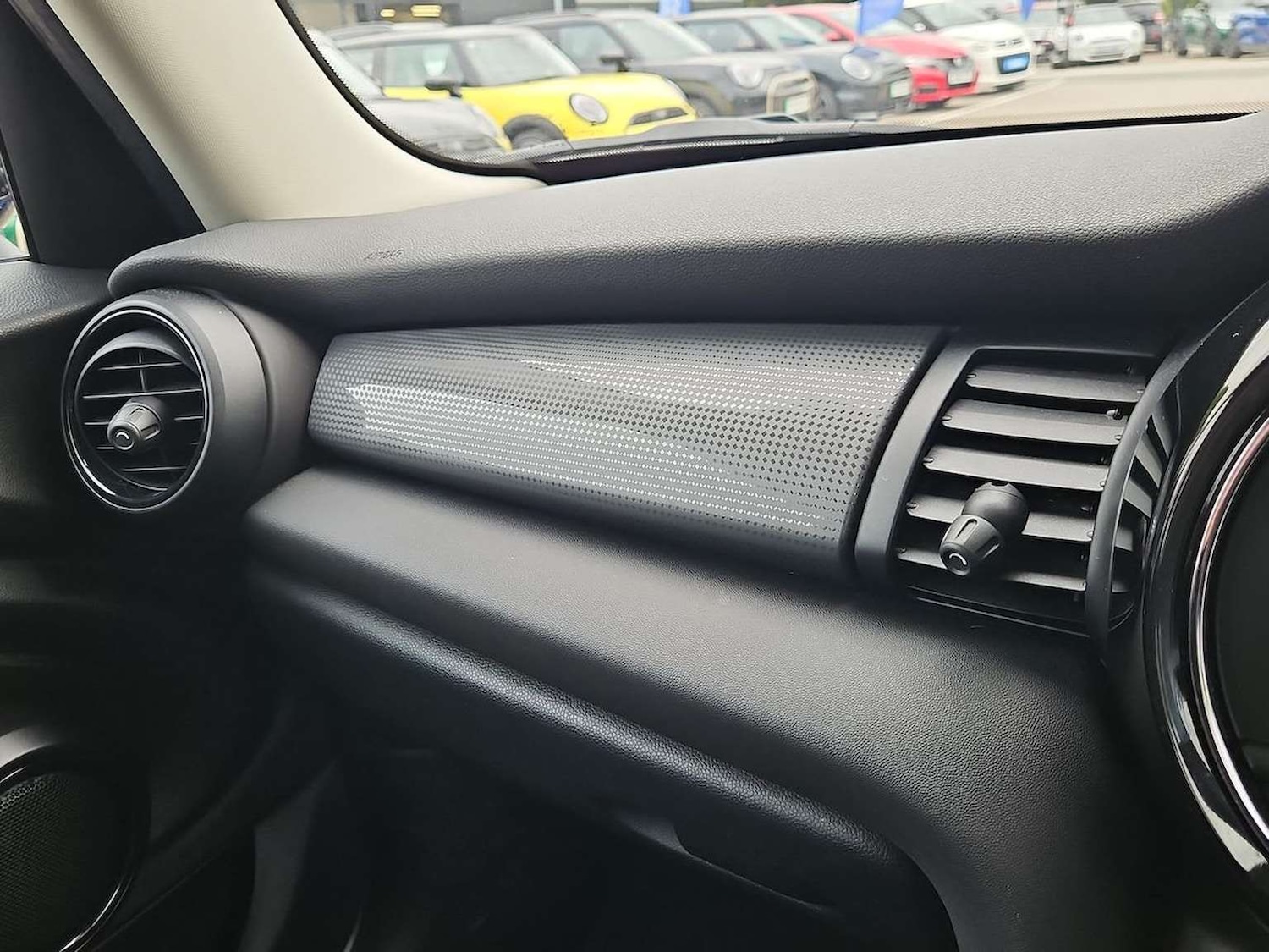 Used MINI Hatch 2019 for sale - 76596430: Photo 25