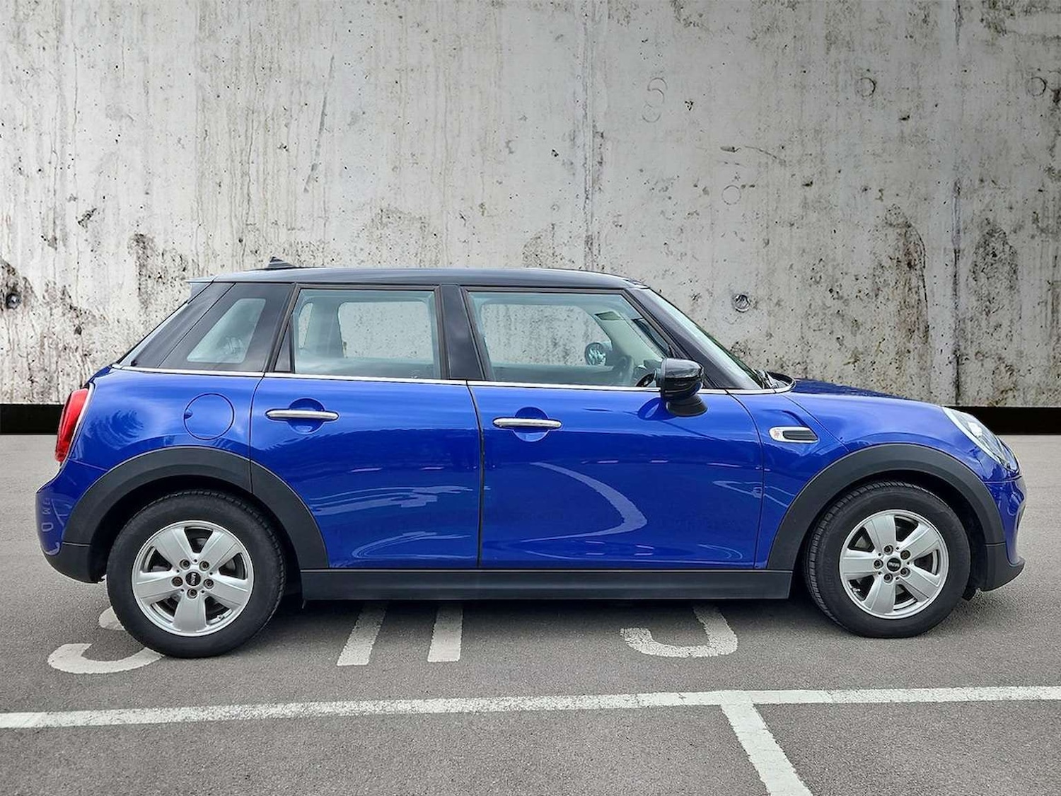 Used MINI Hatch 2019 for sale - 76596430: Photo 4