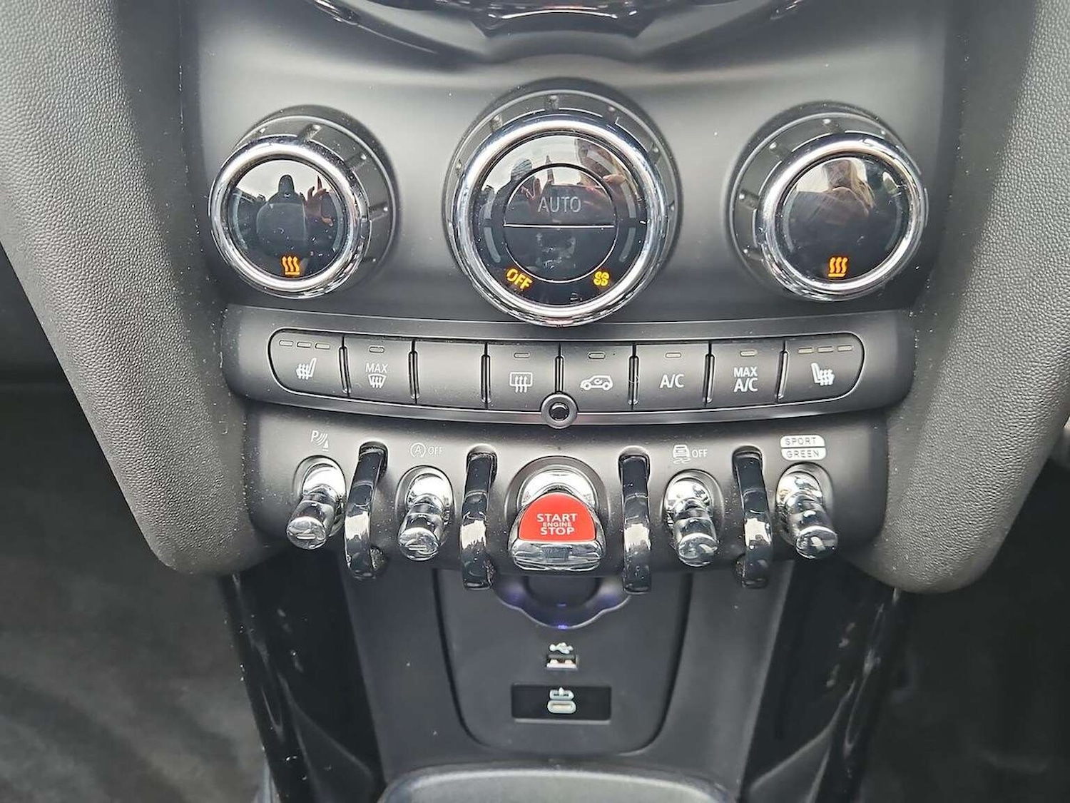 Used MINI Convertible 2024 for sale - 76763513: Photo 12