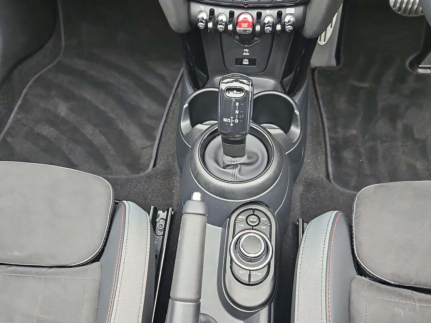 Used MINI Convertible 2024 for sale - 76763513: Photo 14