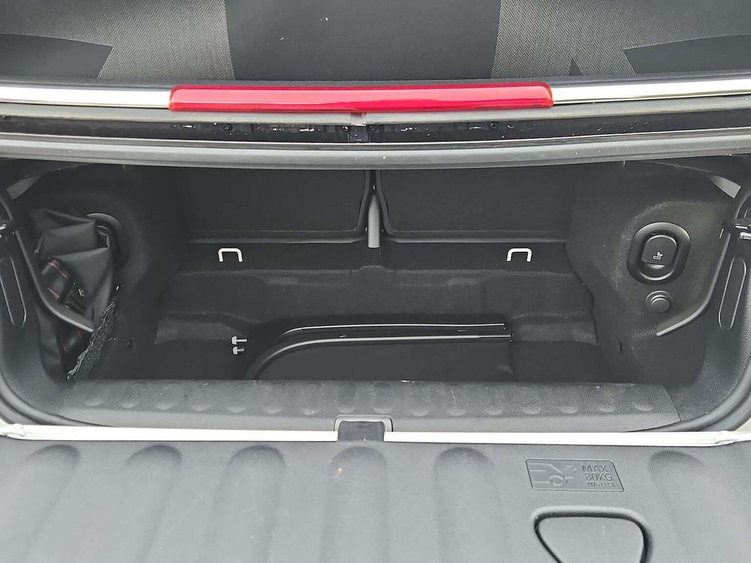 Used MINI Convertible 2024 for sale - 76763513: Photo 18