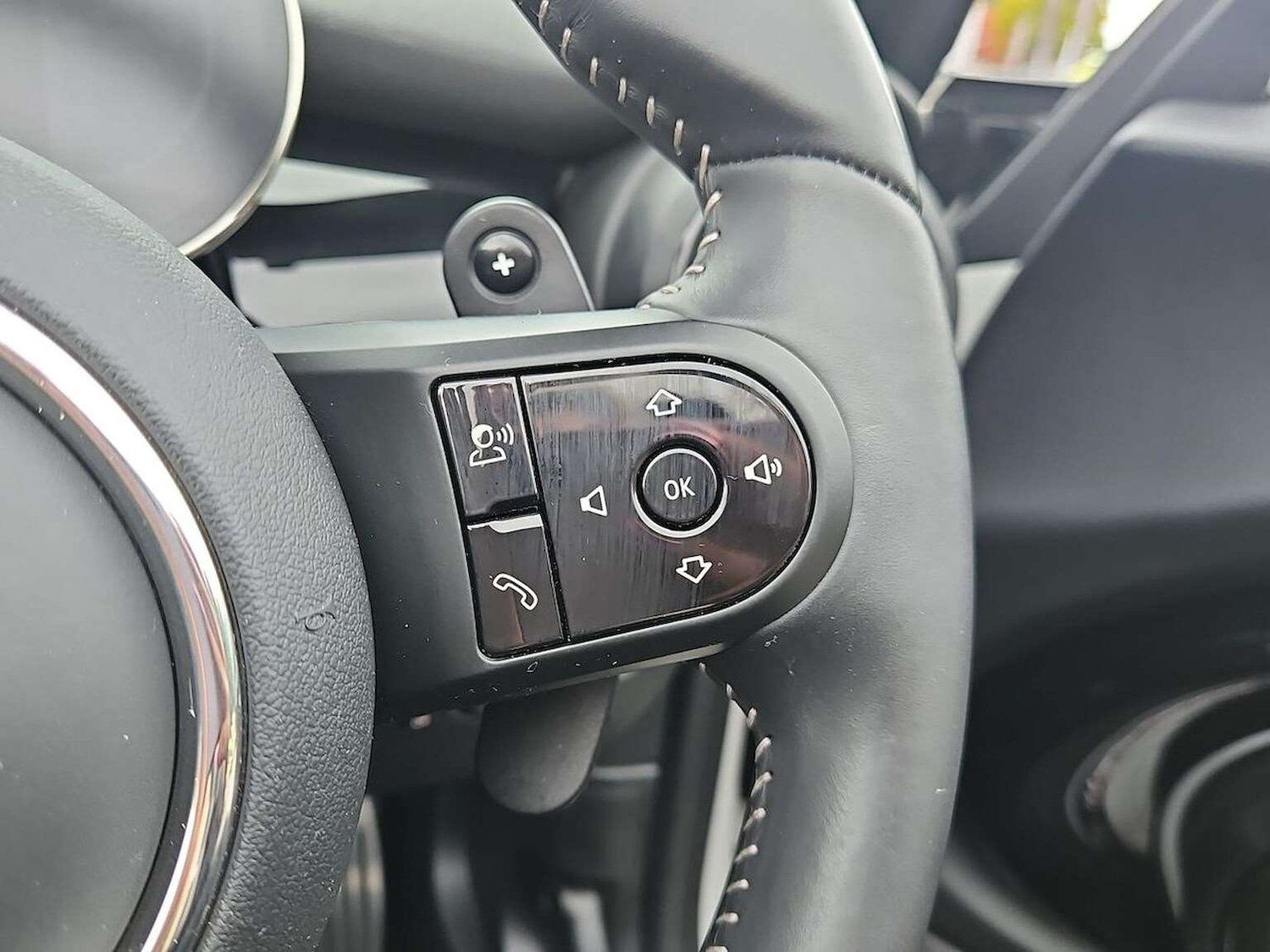 Used MINI Convertible 2024 for sale - 76763513: Photo 27