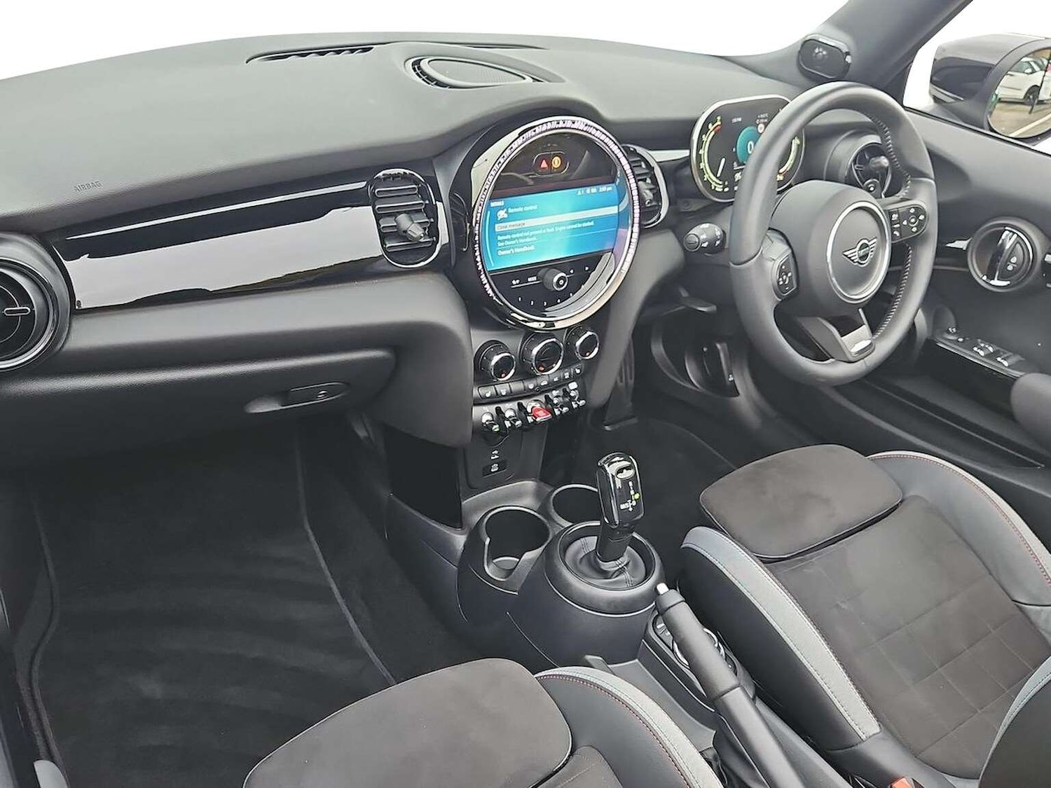 Used MINI Convertible 2024 for sale - 76763513: Photo 8