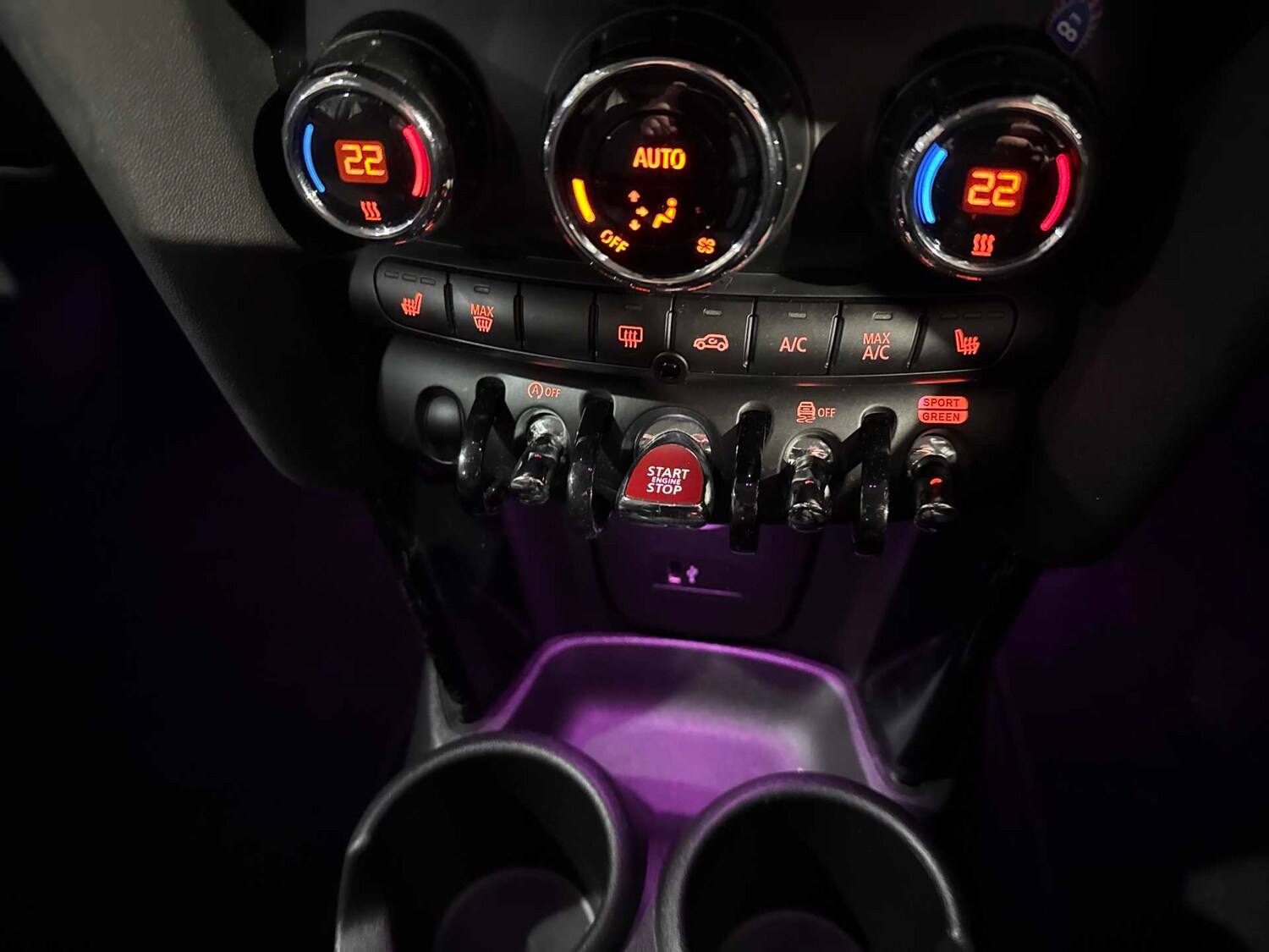 Used MINI Hatch 2022 for sale - 77489122: Photo 12