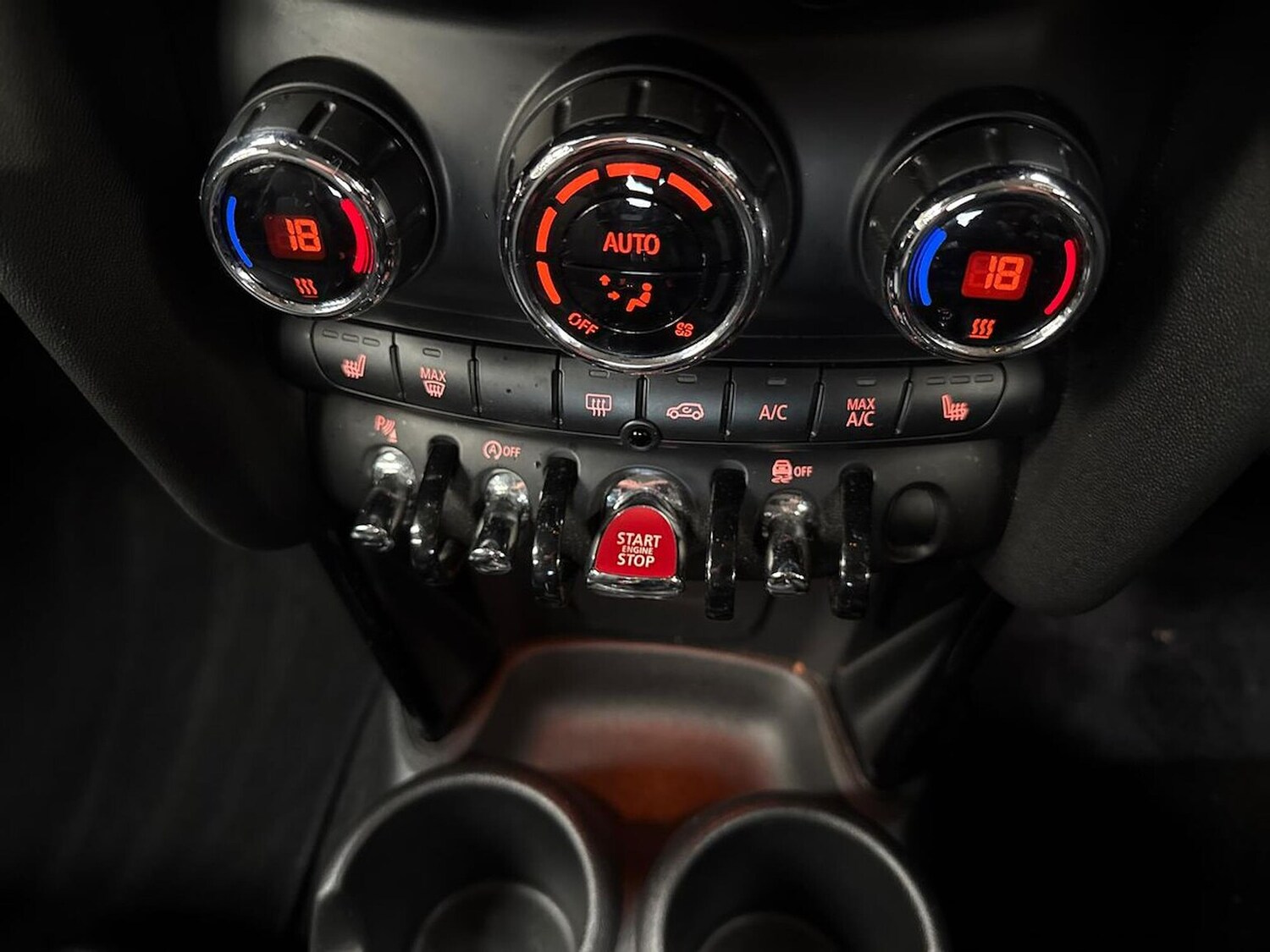 Used MINI Hatch 2020 for sale - 76450541: Photo 12