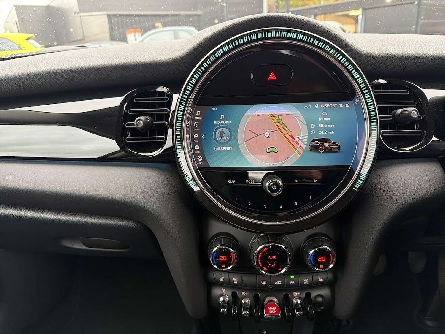 Used MINI Hatch 2022 for sale - 76596132: Photo 11