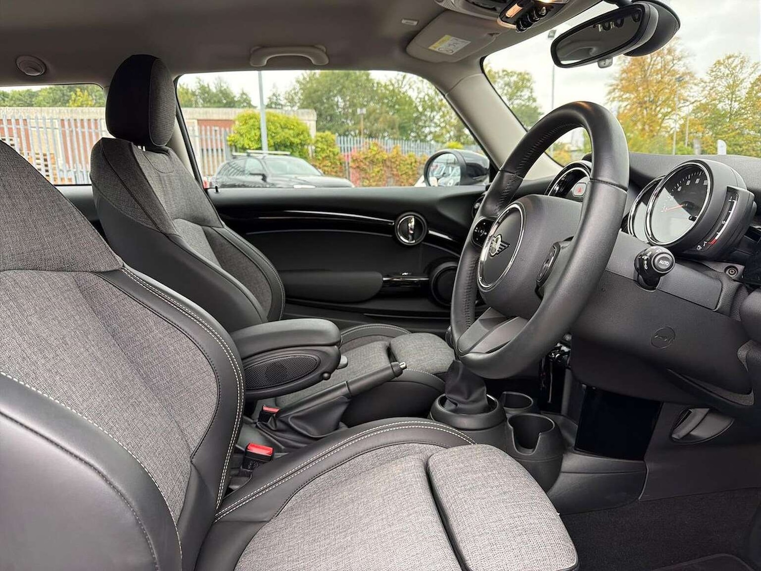 Used MINI Hatch 2022 for sale - 76596132: Photo 21