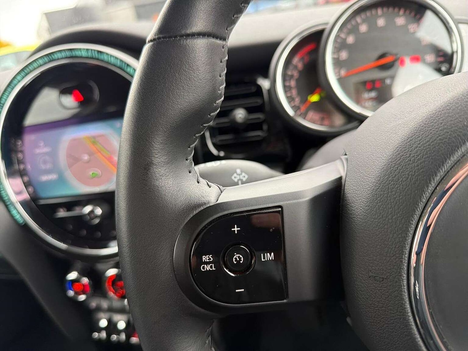 Used MINI Hatch 2022 for sale - 76596132: Photo 25