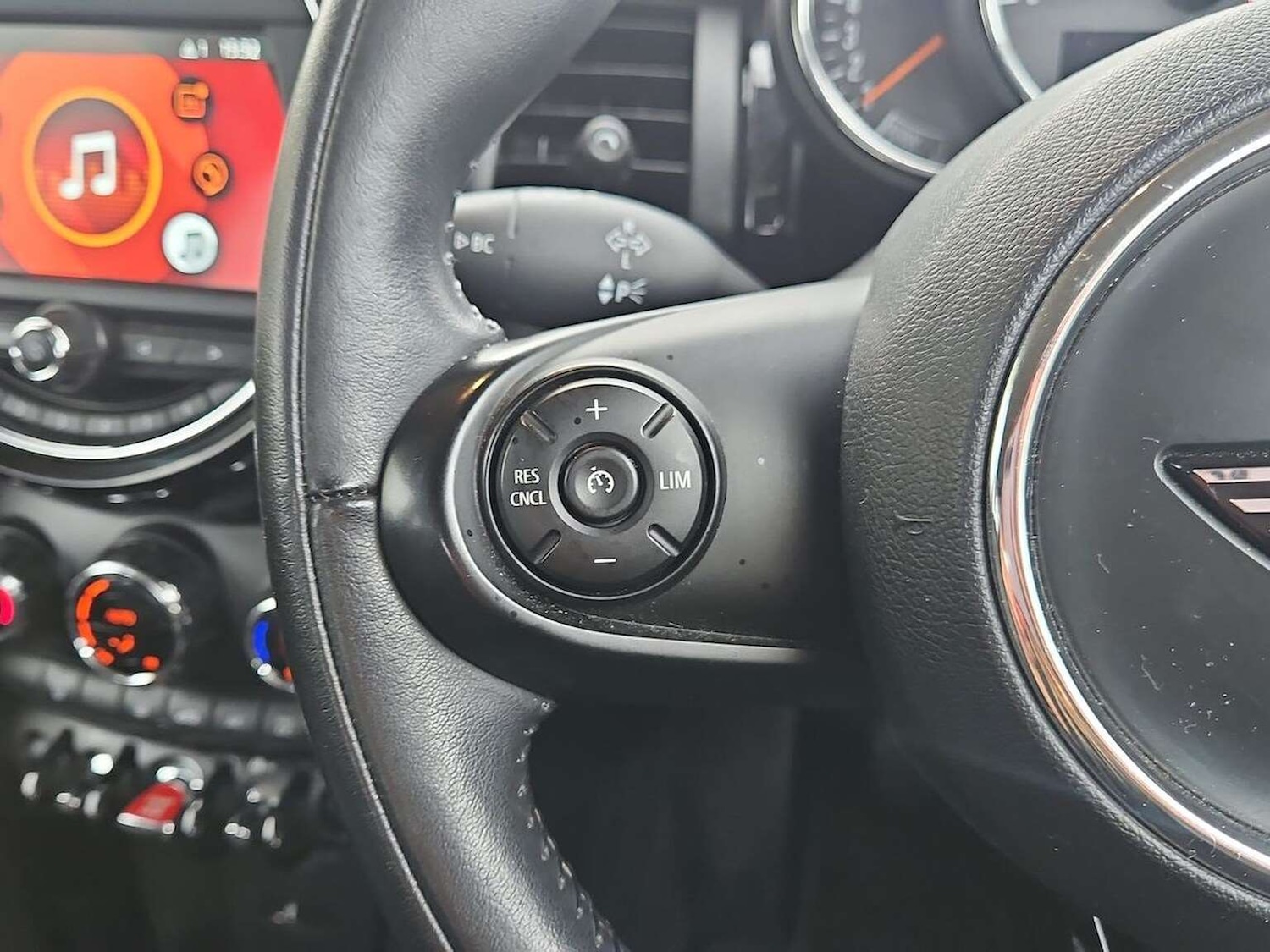 Used MINI Hatch 2018 for sale - 76596496: Photo 25