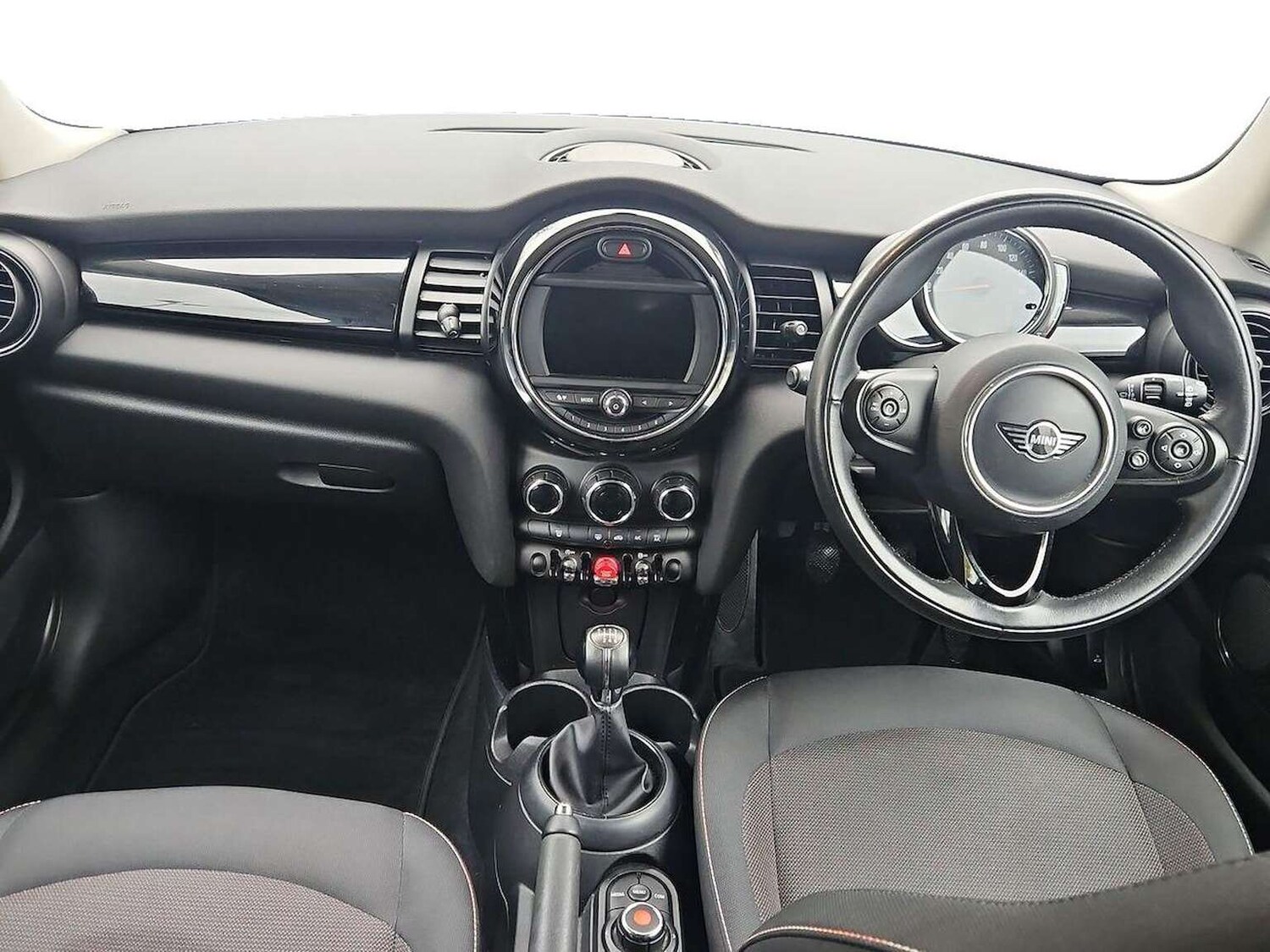 Used MINI Hatch 2018 for sale - 76596496: Photo 8