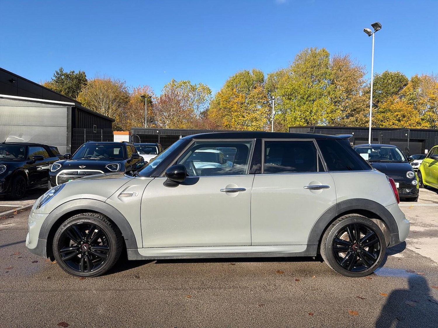 Used MINI Hatch 2019 for sale - 76450542: Photo 19