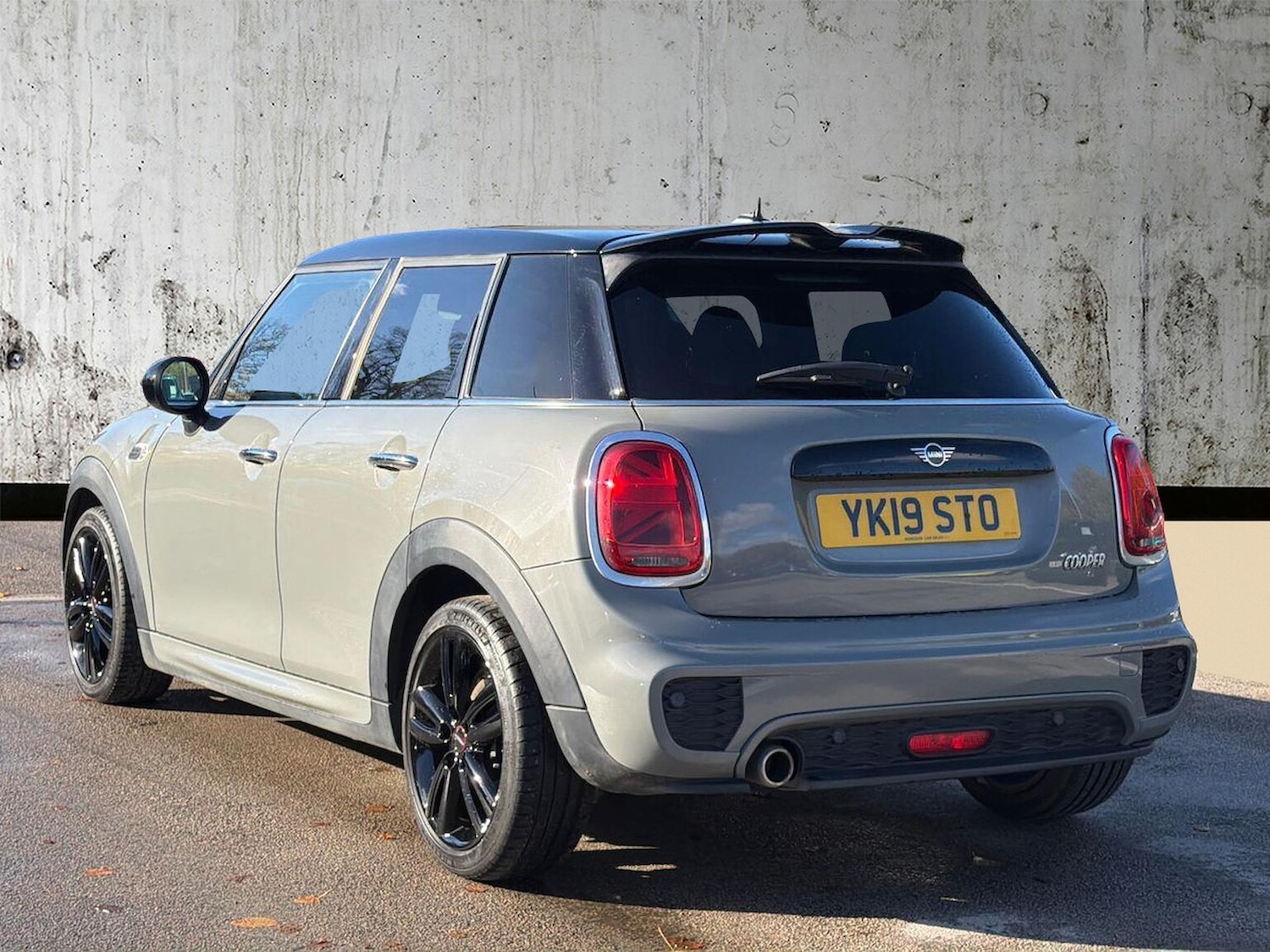 Used MINI Hatch 2019 for sale - 76450542: Photo 2