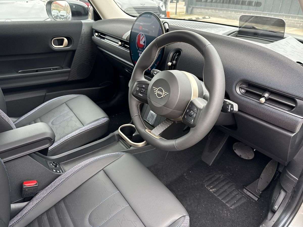 Used MINI Cooper 2025 for sale - 77556045: Photo 15