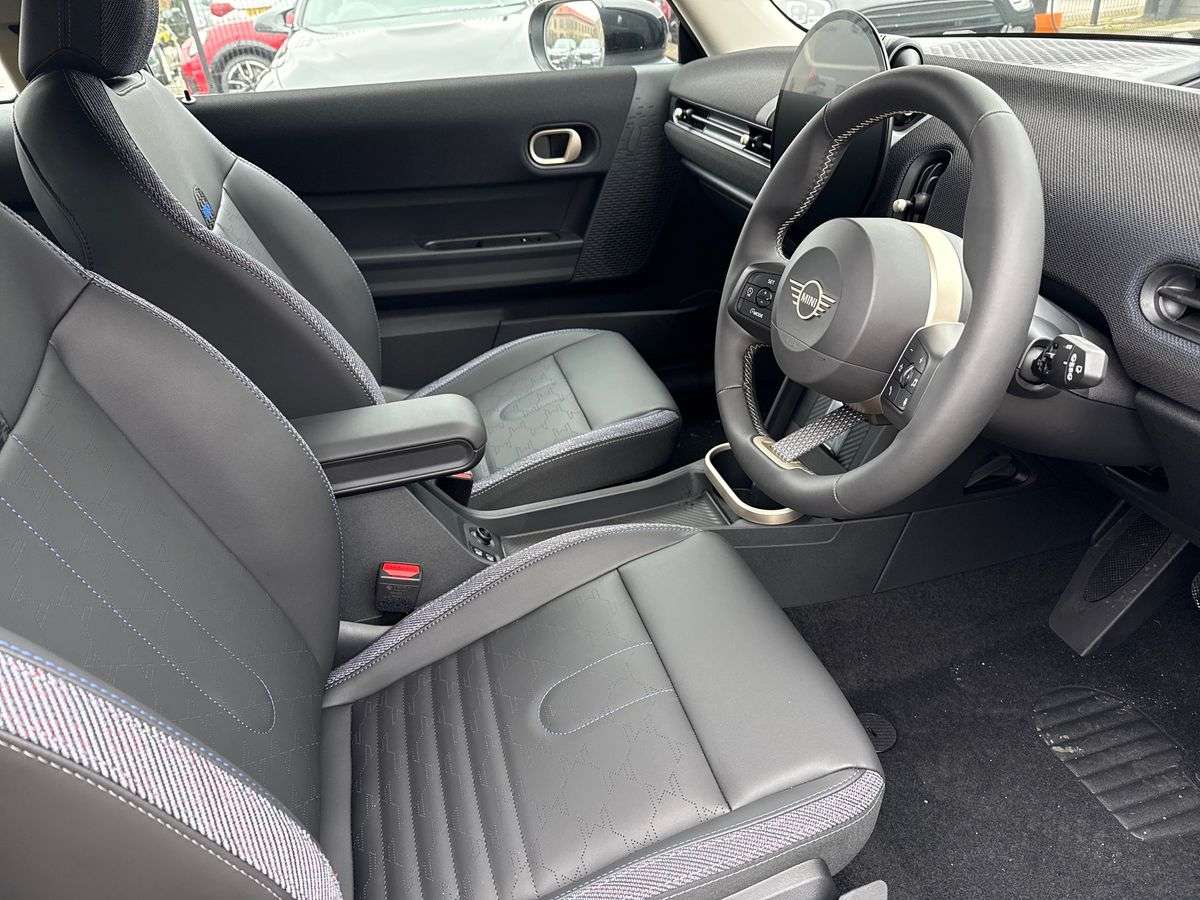 Used MINI Cooper 2025 for sale - 77556045: Photo 21