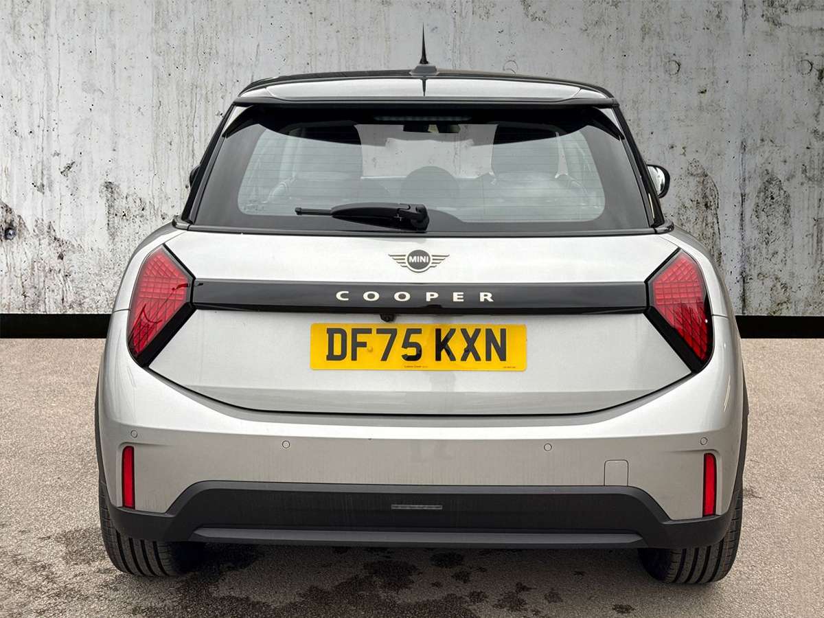 Used MINI Cooper 2025 for sale - 77556045: Photo 4