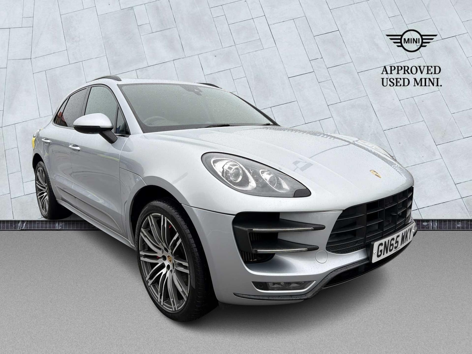 Used Porsche Macan 2015 for sale - 76830667: Photo 1