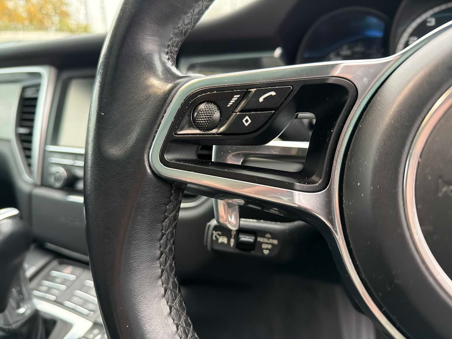 Used Porsche Macan 2015 for sale - 76830667: Photo 25