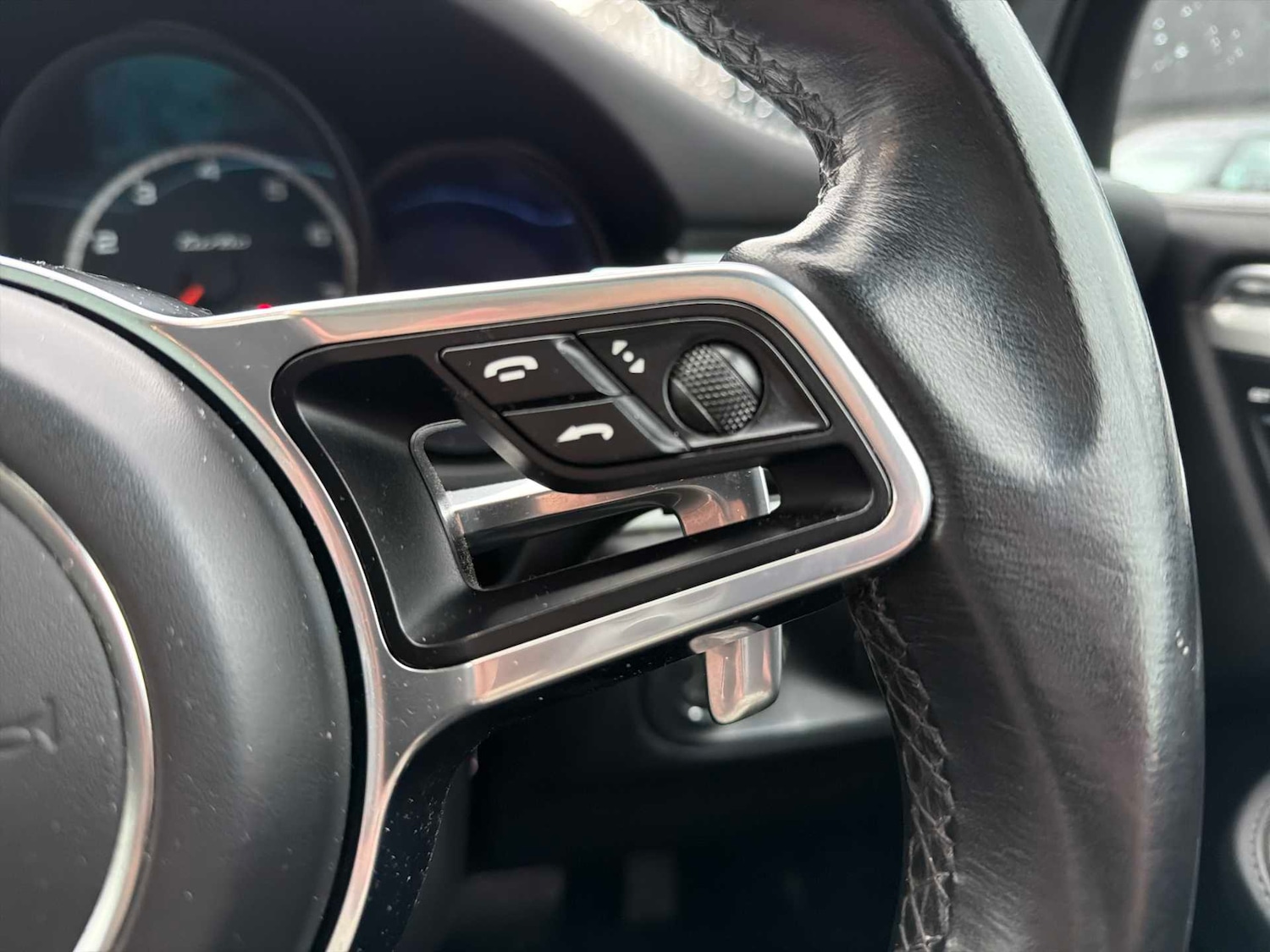 Used Porsche Macan 2015 for sale - 76830667: Photo 26