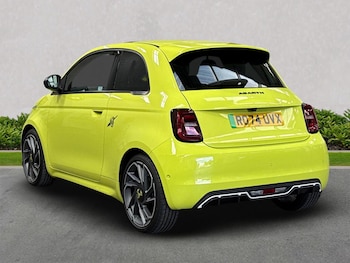 Used Abarth 500 2024 for sale - 76064433: Photo 2