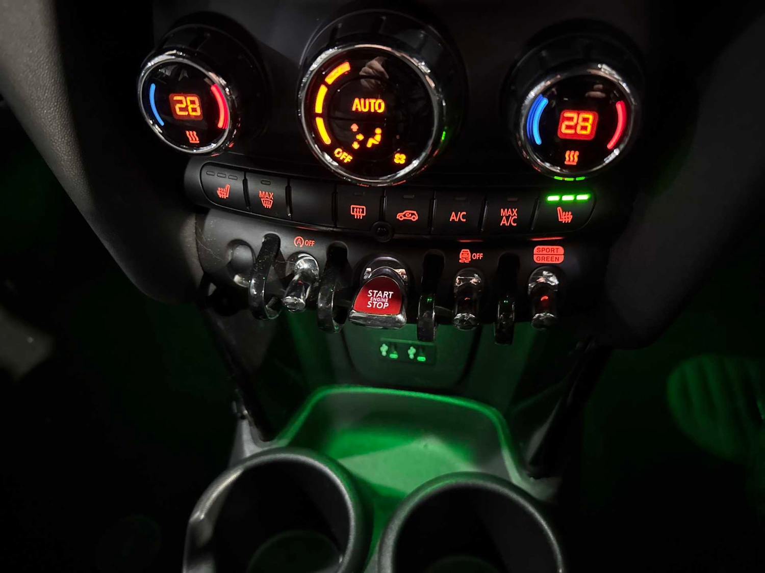 Used MINI Hatch 2018 for sale - 76770115: Photo 12