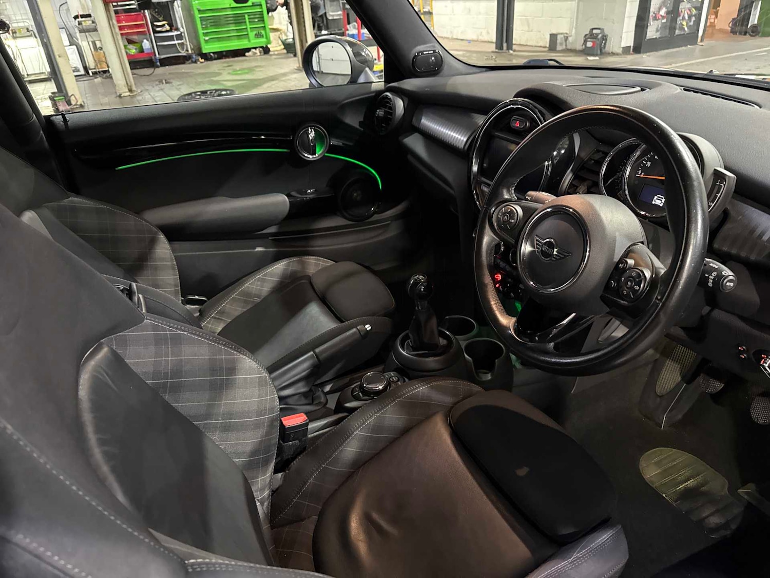 Used MINI Hatch 2018 for sale - 76770115: Photo 21