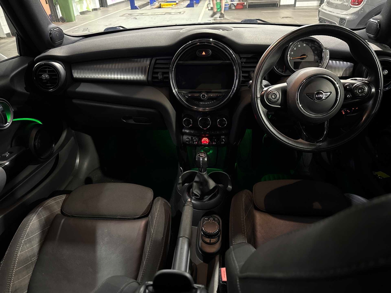 Used MINI Hatch 2018 for sale - 76770115: Photo 8