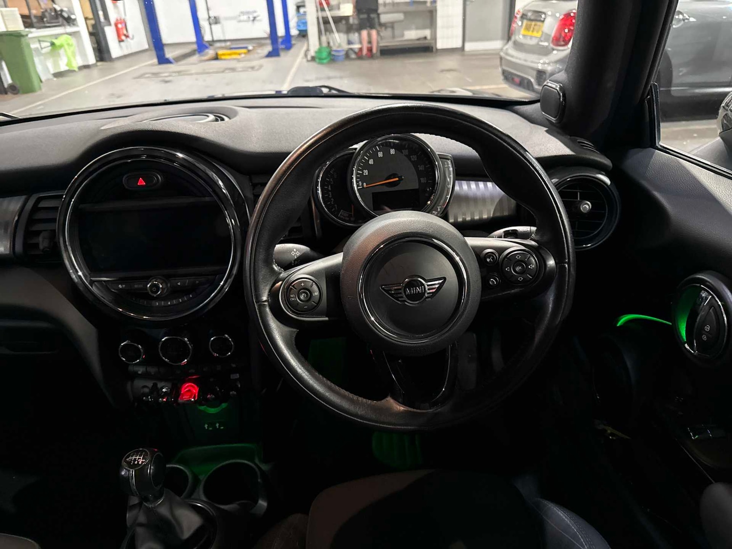 Used MINI Hatch 2018 for sale - 76770115: Photo 9