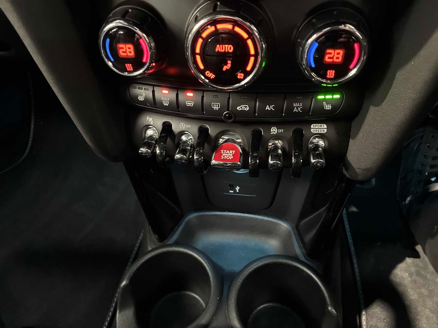 Used MINI Hatch 2021 for sale - 77069324: Photo 12