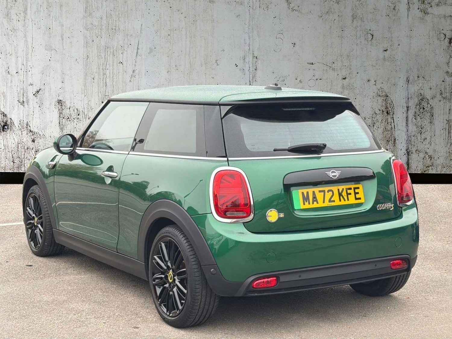 Used MINI Electric Hatch 2022 for sale - 76596401: Photo 2