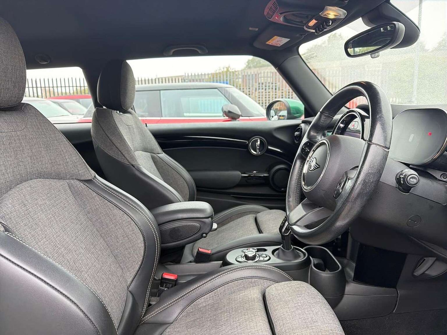 Used MINI Electric Hatch 2022 for sale - 76596401: Photo 21