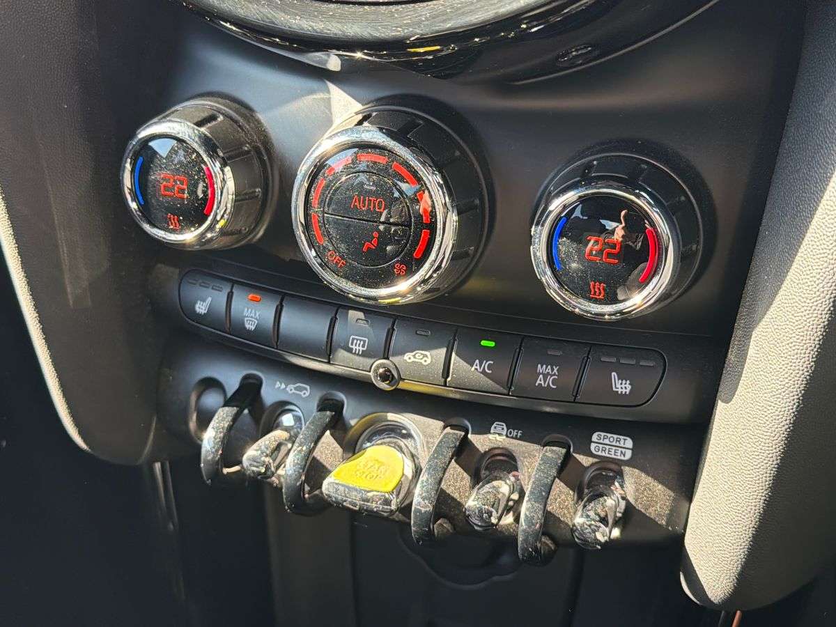 Used MINI Hatch 2022 for sale - 78196159: Photo 12