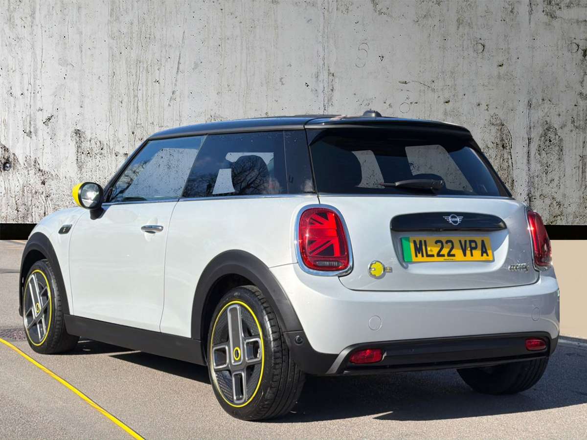 Used MINI Hatch 2022 for sale - 78196159: Photo 2