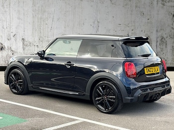 Used MINI Hatch 2022 for sale - 76403419: Photo