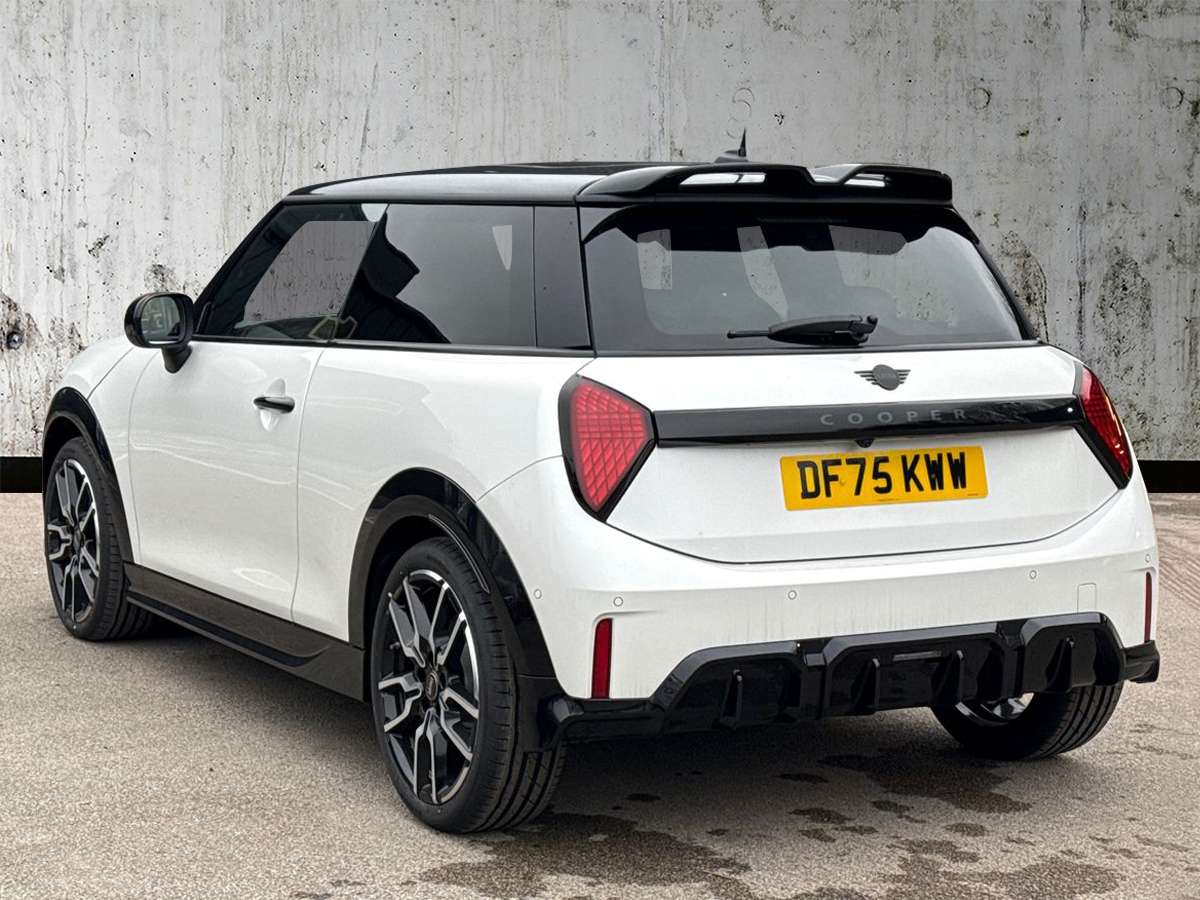 Used MINI Cooper 2025 for sale - 77556047: Photo 2