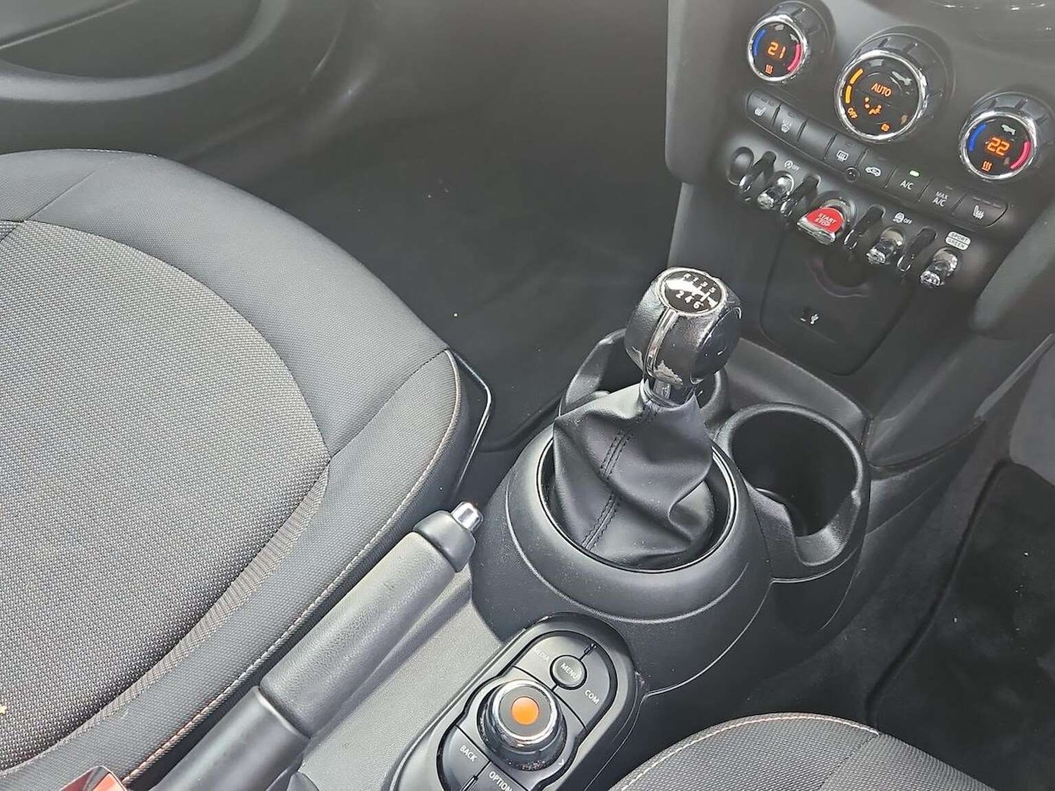 Used MINI Hatch 2019 for sale - 76596520: Photo 22