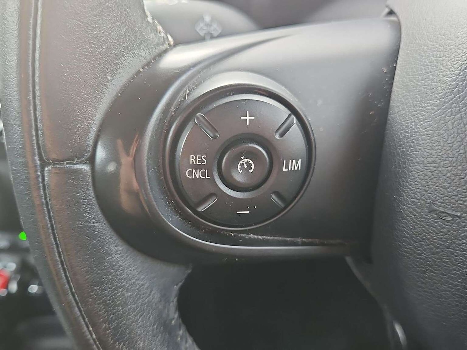 Used MINI Hatch 2019 for sale - 76596520: Photo 25