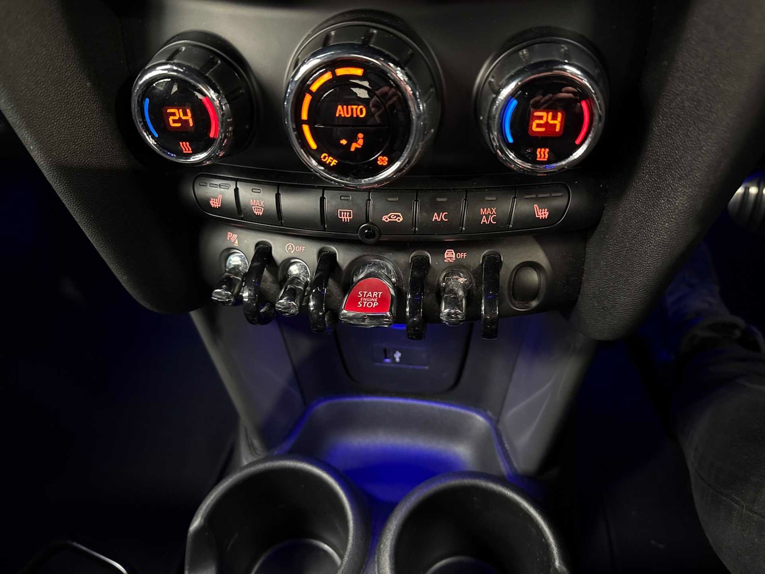 Used MINI Hatch 2019 for sale - 76736705: Photo 12